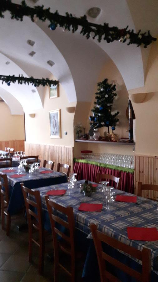 Hotel Trattoria Bar Pace Re Exteriér fotografie